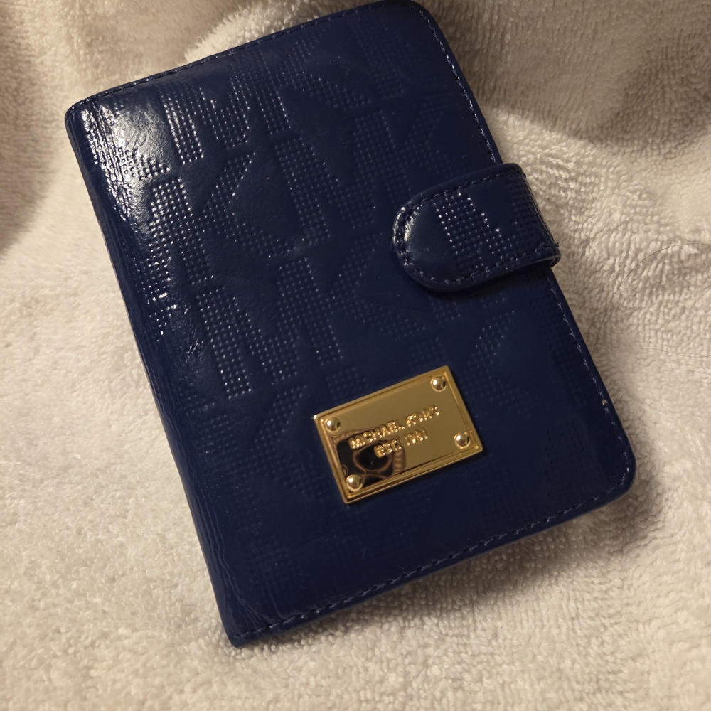 Michael Kors Blue Wallet with Logo Detail